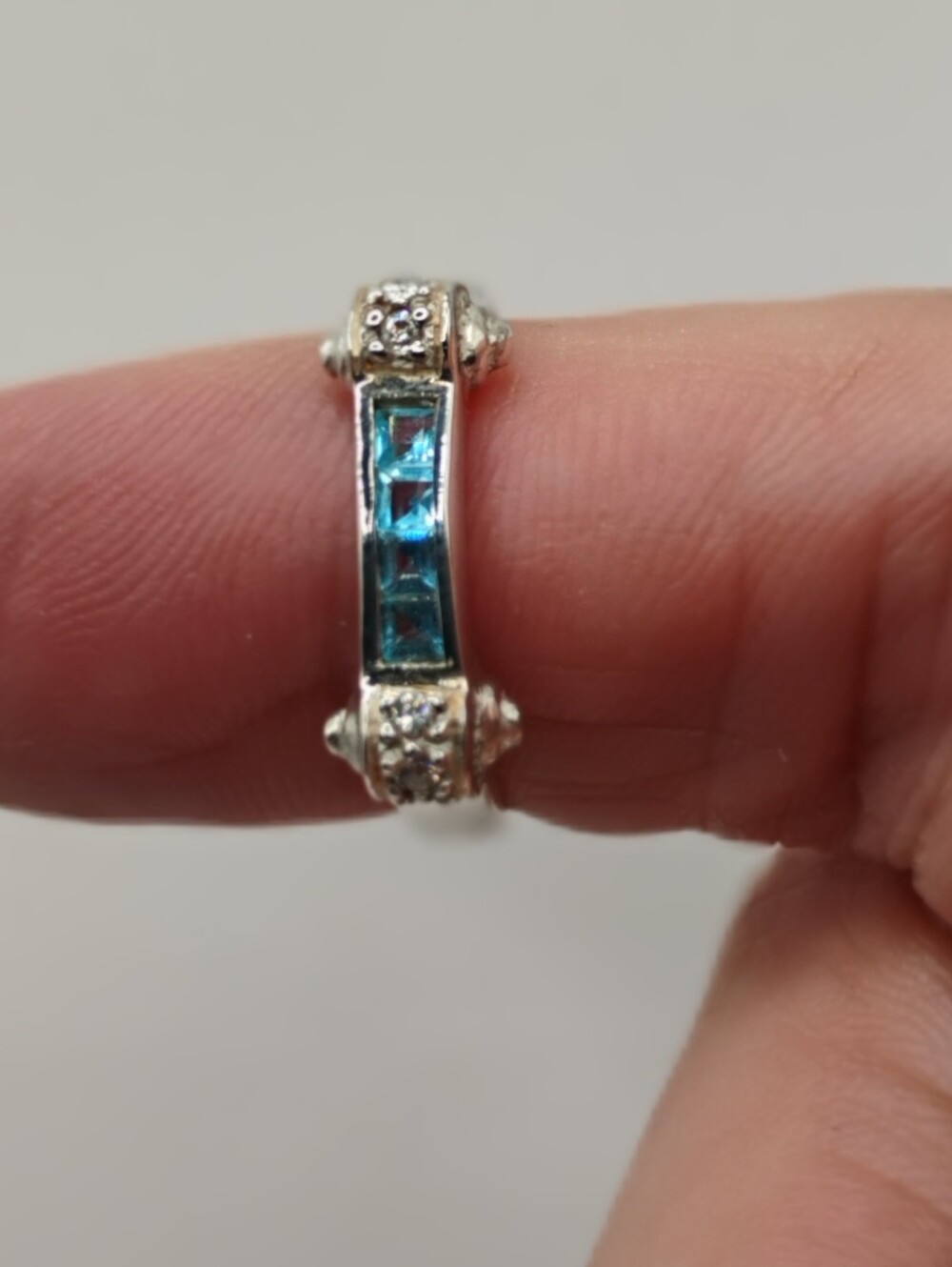 925 Sterling Silver With Topazes And Cubic Zirconia Size 8